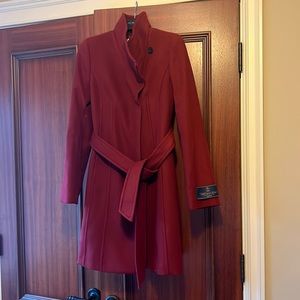 Babaton Connor, Never Worn, Size Small